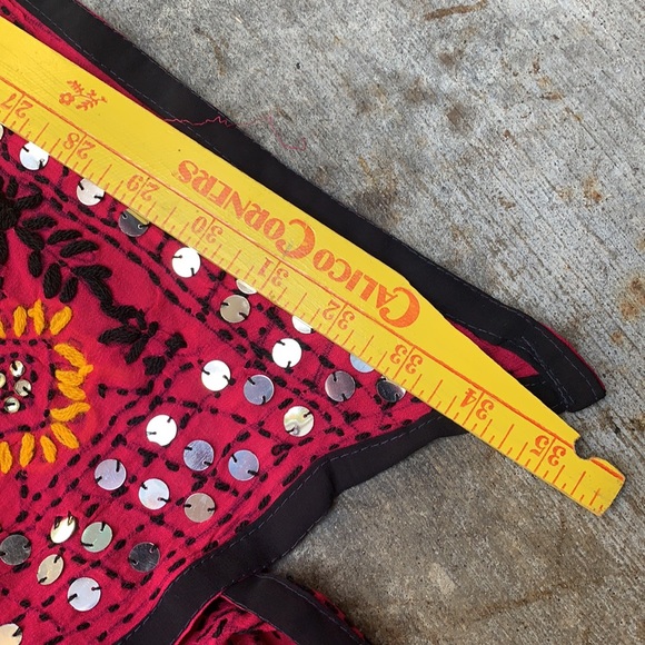 Hand embroidered shawl or wrap, x-large, NEW! - Picture 5 of 9